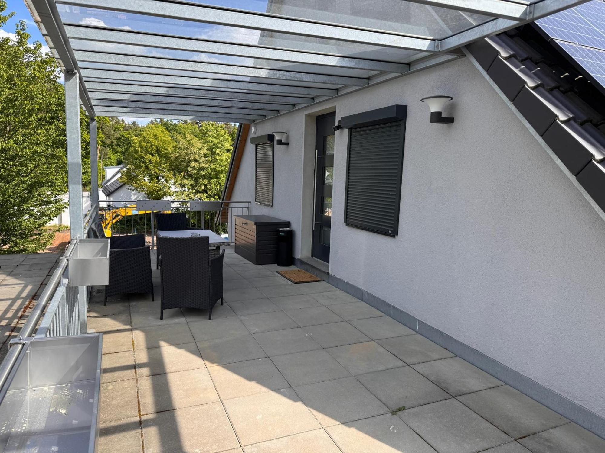 Moderne Ferienunterkunft/Wohnung Burgthann エクステリア 写真